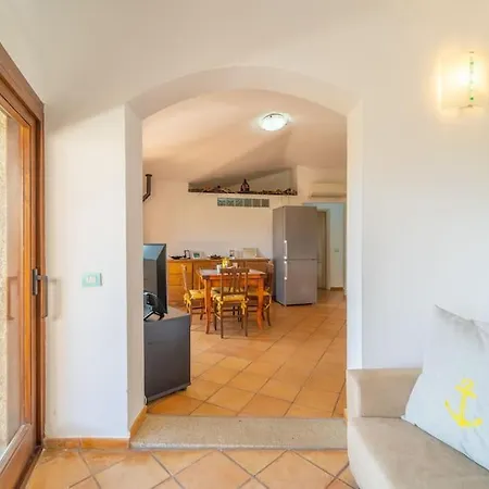 Incantevole Casa Con Vista Mare E Piscina Olbia
