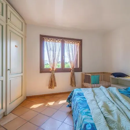 Incantevole Casa Con Vista Mare E Piscina Όλμπια