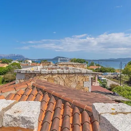 Incantevole Casa Con Vista Mare E Piscina Όλμπια