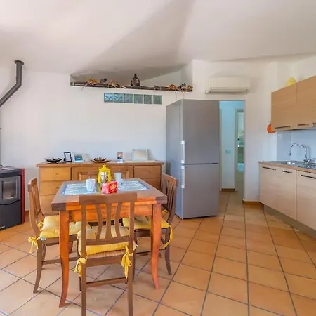Διαμέρισμα Incantevole Casa Con Vista Mare E Piscina Όλμπια